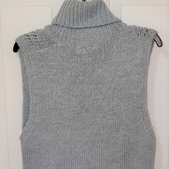 Banana Republic Shell Turtle Neck Sweater - Picture 6 of 7